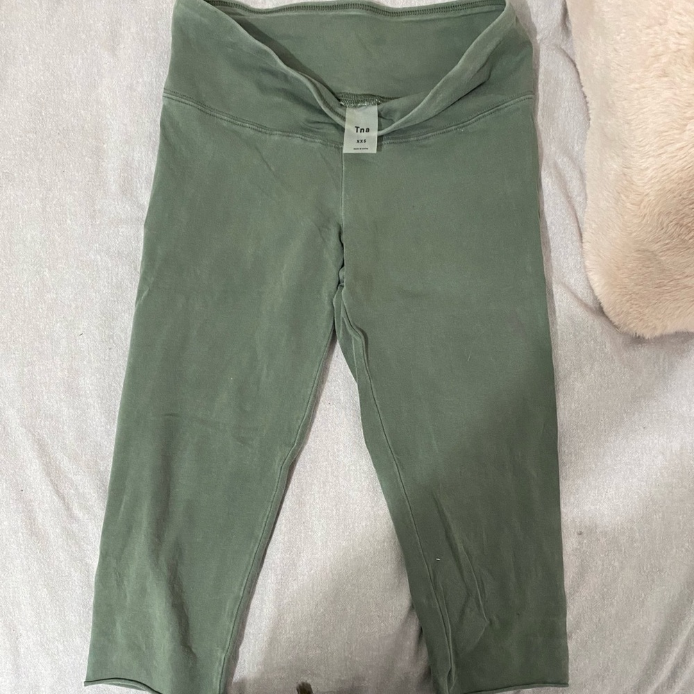 tna capris pants